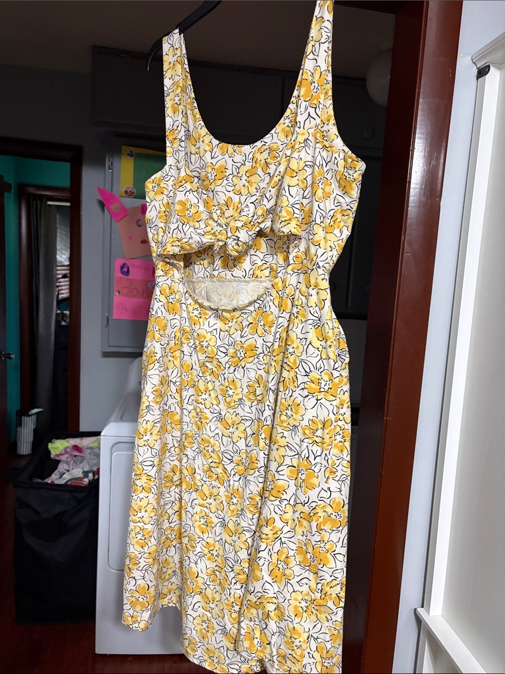 Summer Floral Backless Dress in Yellow and White - Picture 2 of 3